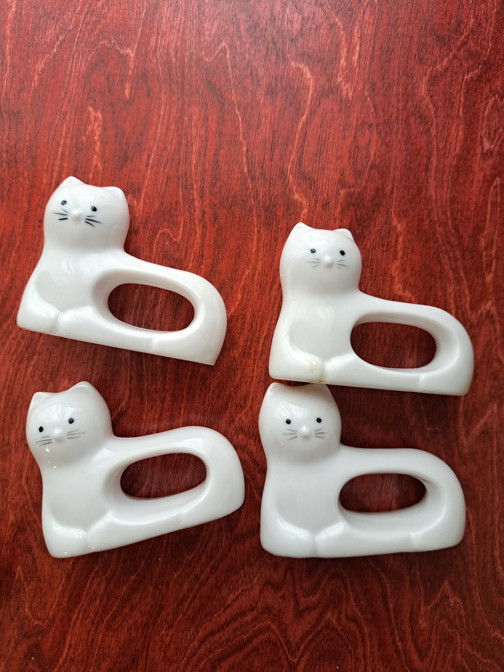 White Cat-Shaped Ceramic Napkin Rings – Set of 4